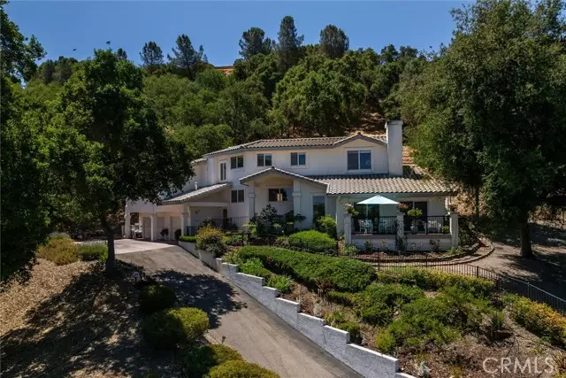 9230 Las Lomas AVE, Atascadero, CA 93422