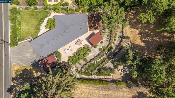Lafayette, CA 94549,3363 Springhill Rd