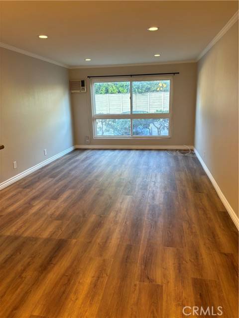 5585 E Pacific Coast HWY 154, Long Beach, CA 90804