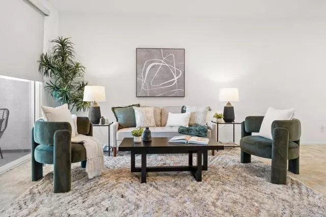 2310 Stardust Gln, Escondido, CA 92025