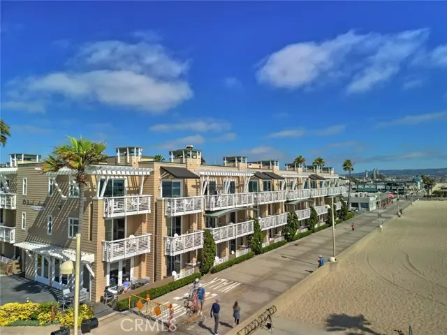 1300 The Strand 316, Hermosa Beach, CA 90254