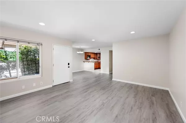 Fullerton, CA 92835,1304 Calle Grande 68