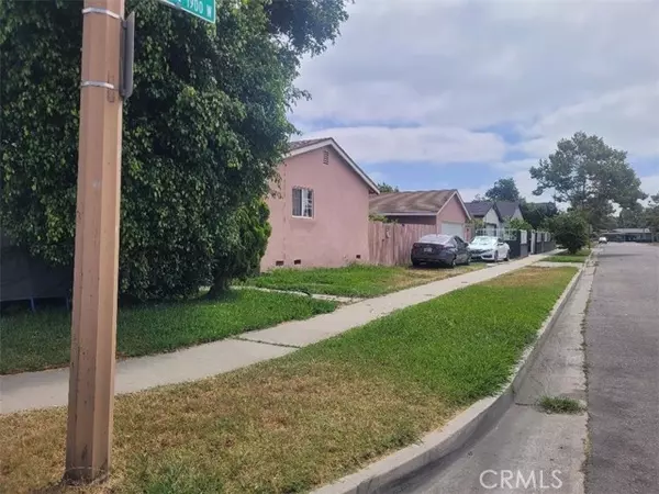 Santa Ana, CA 92703,625 Shelley ST