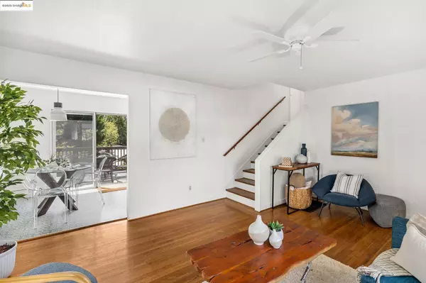 El Sobrante, CA 94803,4084 Lambert Rd