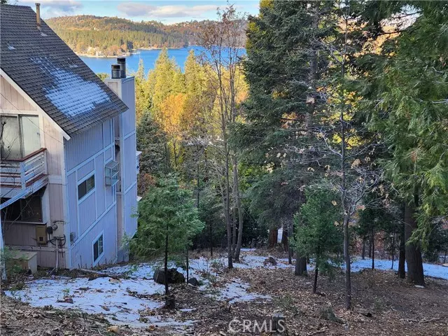 Lake Arrowhead, CA 92352,104 Fremont RD