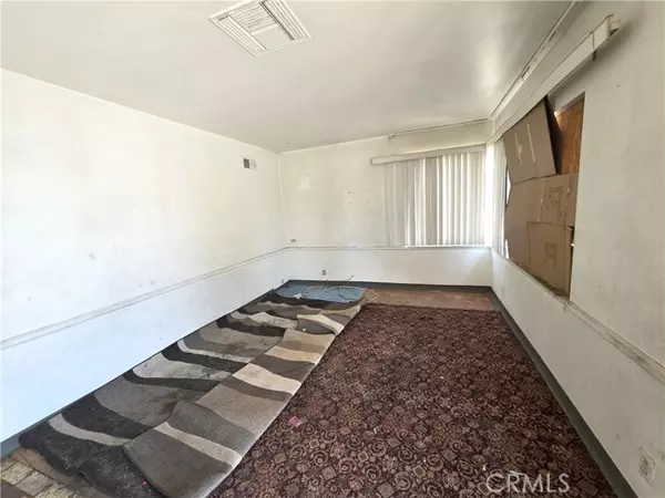 La Habra, CA 90631,107 California ST