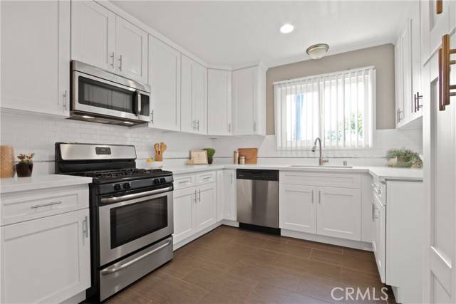 Long Beach, CA 90802,1327 E Appleton ST 1