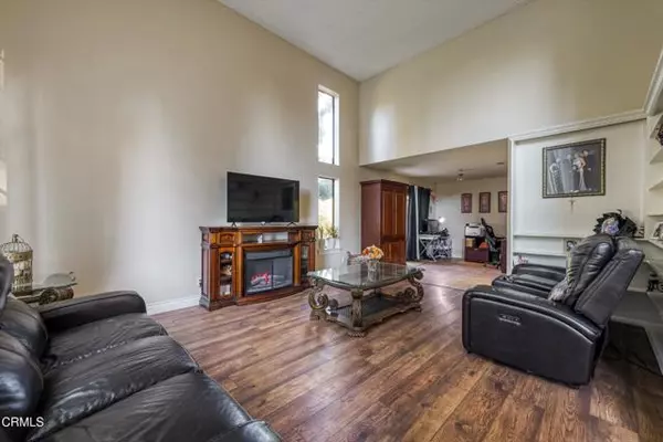 Simi Valley, CA 93065,652 Stonebrook ST