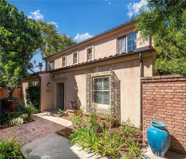 Irvine, CA 92618,63 Splendor