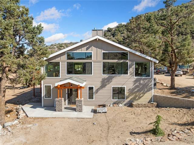 Wrightwood, CA 92397,7549 Sand Canyon RD