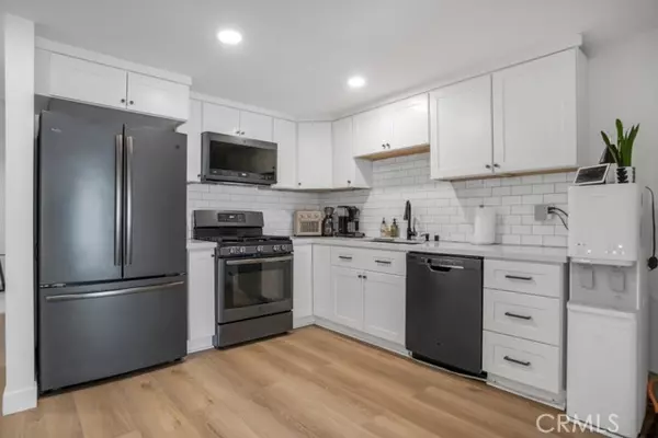 Van Nuys, CA 91406,16723 Vanowen ST