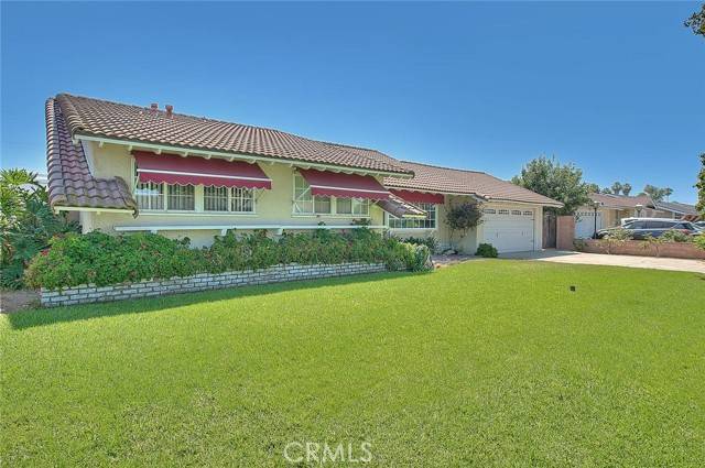 West Covina, CA 91790,902 W Lucille AVE