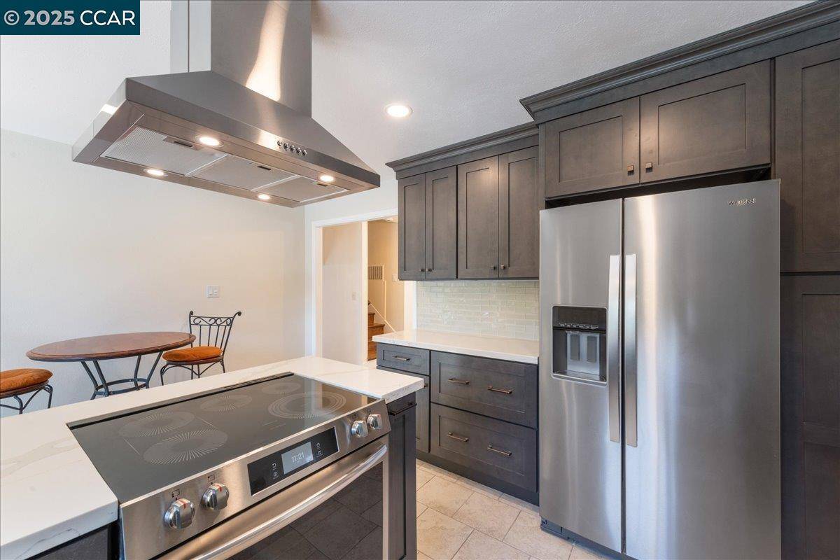 Pleasanton, CA 94588,4421 Muirwood Dr