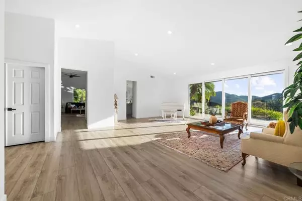 Escondido, CA 92029,2027 Jenna PL
