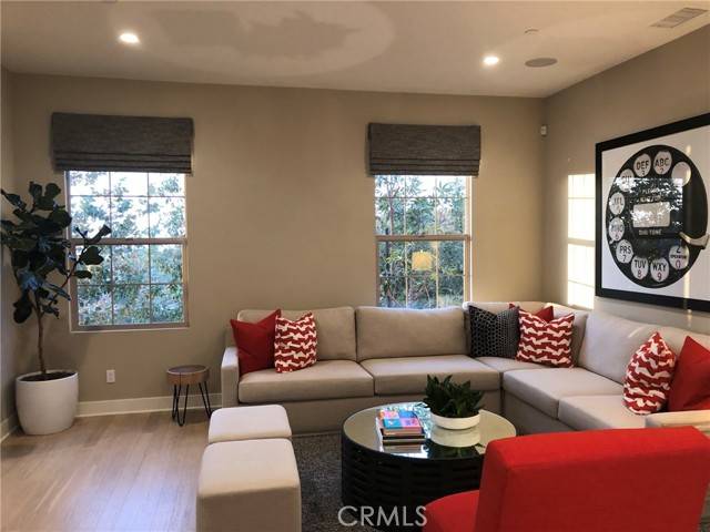 136 Milky WAY, Irvine, CA 92618