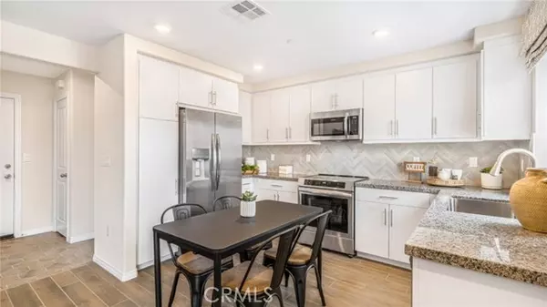 7394 Alder Grove WAY, Riverside, CA 92507