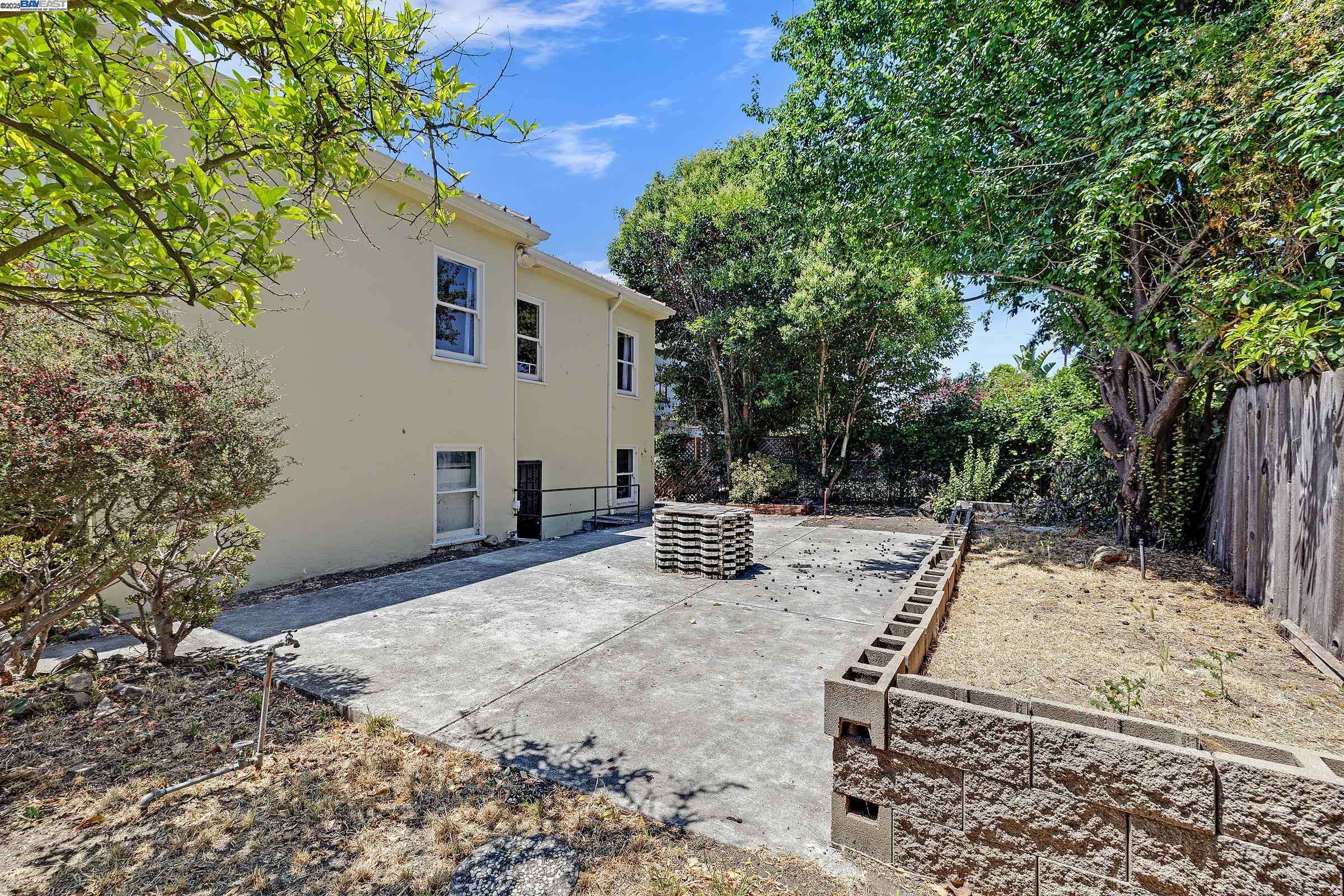 Oakland, CA 94609,540 57th St.