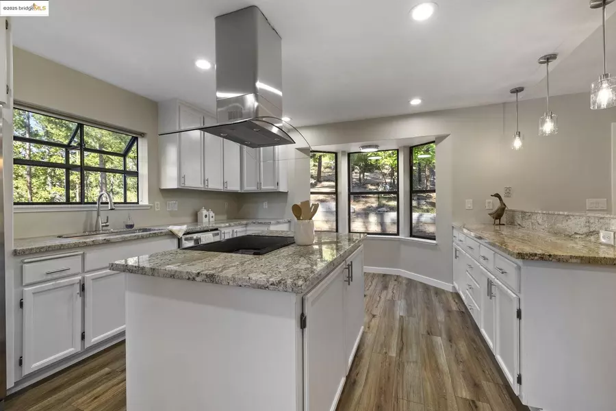 22693 Tamarack Dr, Twain Harte, CA 95383