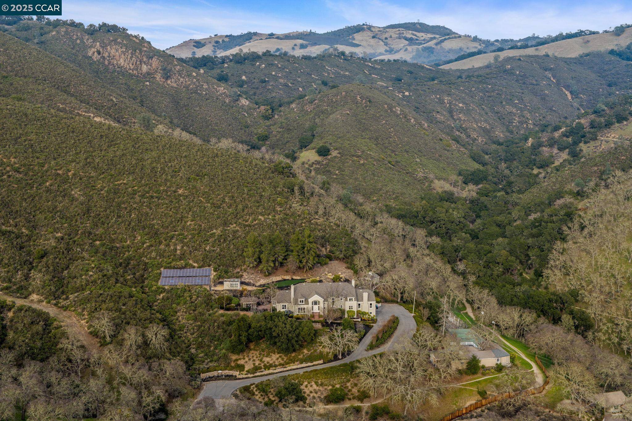 2420 Diablo Lakes Ln, Diablo, CA 94528