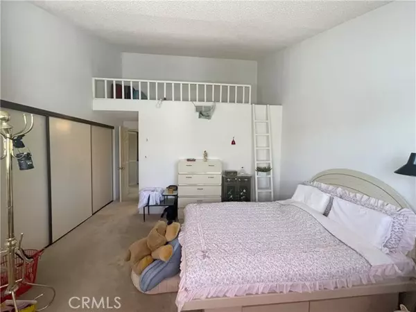 San Gabriel, CA 91776,711 S Del Mar AVE G