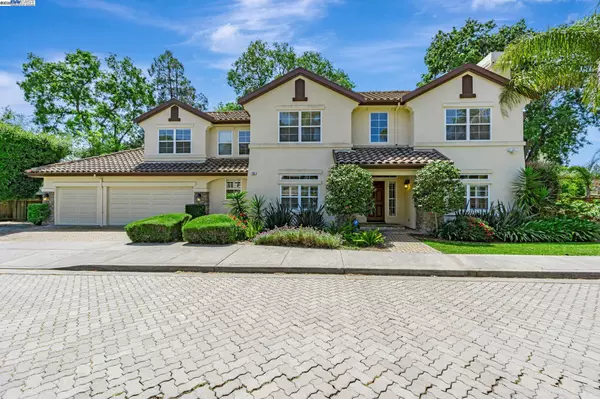 135 Cara Ct, Walnut Creek, CA 94596