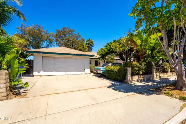 1921 Lincoln CT, Oxnard, CA 93033