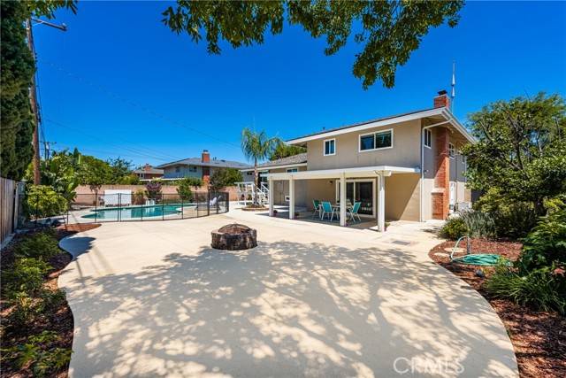 North Tustin, CA 92705,17542 Rainier DR