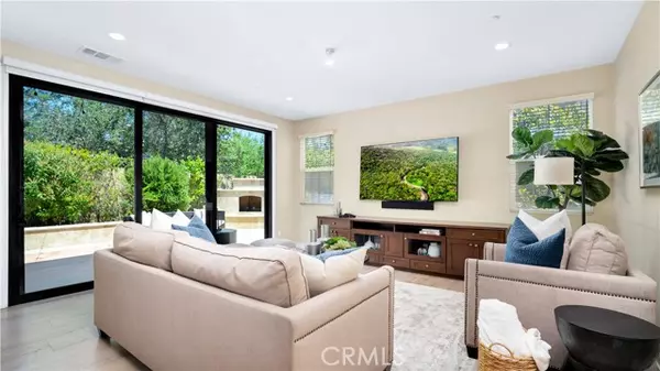 Irvine, CA 92618,103 Sabiosa