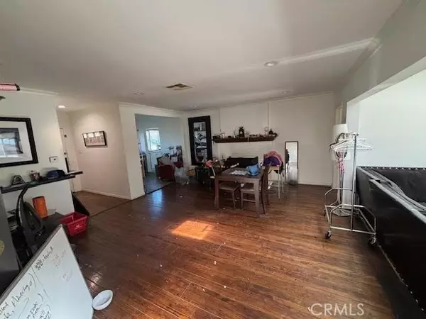 Valley Glen, CA 91401,13600 Sylvan ST