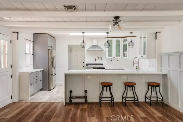 Woodland Hills, CA 91364,4741 Santa Lucia DR