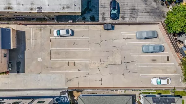 North Hollywood, CA 91606,6045 Hazelhurst PL