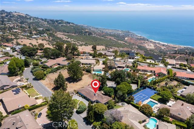Rancho Palos Verdes, CA 90275,8 Coveview DR