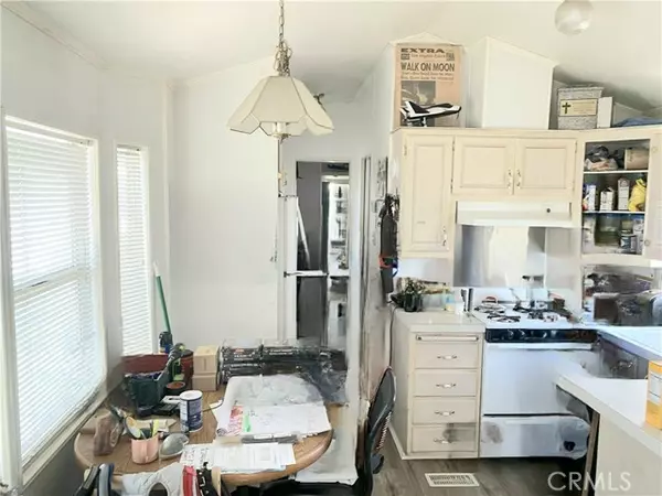 Hemet, CA 92545,1295 S Cawston AVE 106