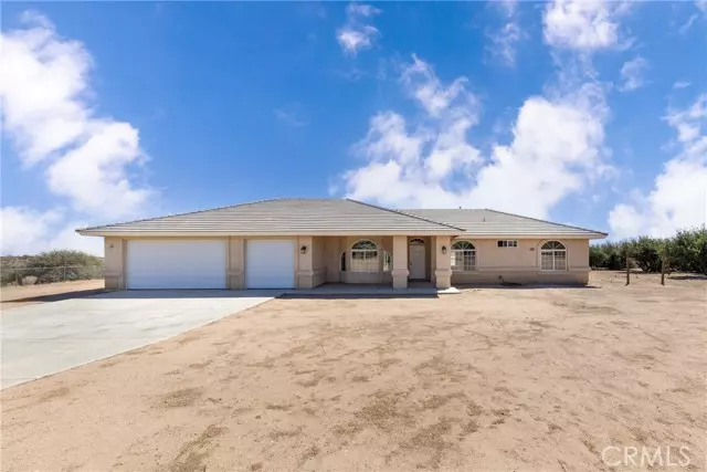 11155 Prairie TRL, Oak Hills, CA 92344