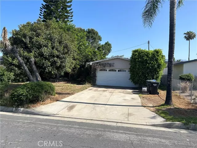 1021 E Gaillard ST, Azusa, CA 91702