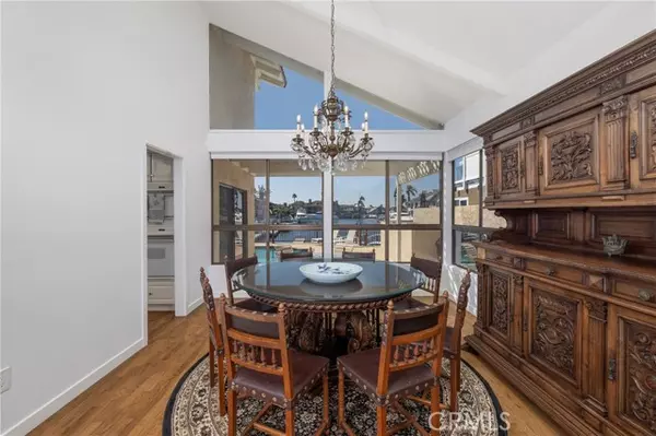 Huntington Beach, CA 92649,3871 Mistral DR