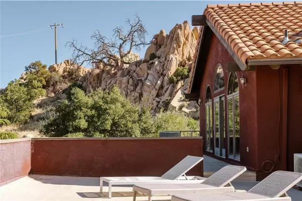 Yucca Valley, CA 92284,5253 Puente CT