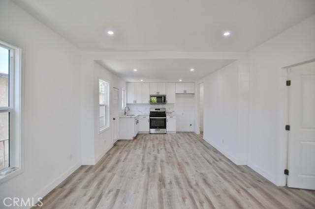 Los Angeles, CA 90042,301 S Avenue 55