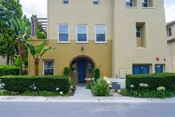 1295 Haglar 1, Chula Vista, CA 91913