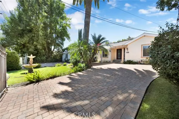Tarzana, CA 91356,18930 Wells DR