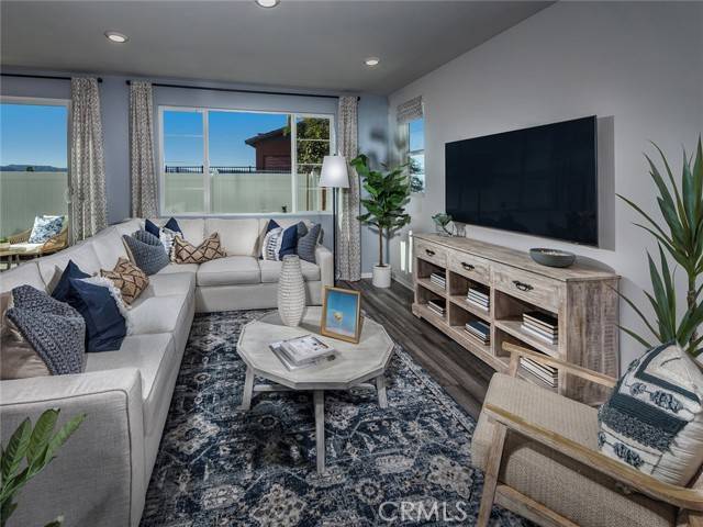 Redlands, CA 92374,2130 Bergamot ST