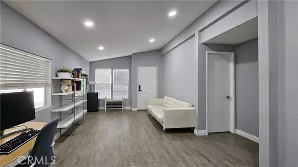 Brea, CA 92821,1051 Site DR 231