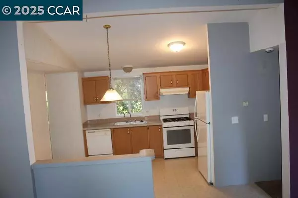 El Sobrante, CA 94803,5266 Sunset Dr B