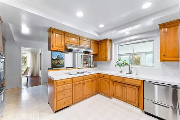 Santa Ana, CA 92706,2117 N Westwood AVE