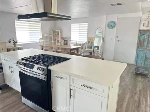 Harbor City, CA 90710,1065 W Lomita BLD 295