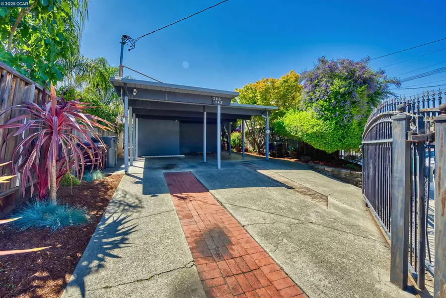 2416-2418 Kingsland Ave, Oakland, CA 94601
