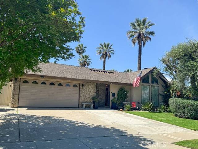Corona, CA 92879,102 E Crestview ST