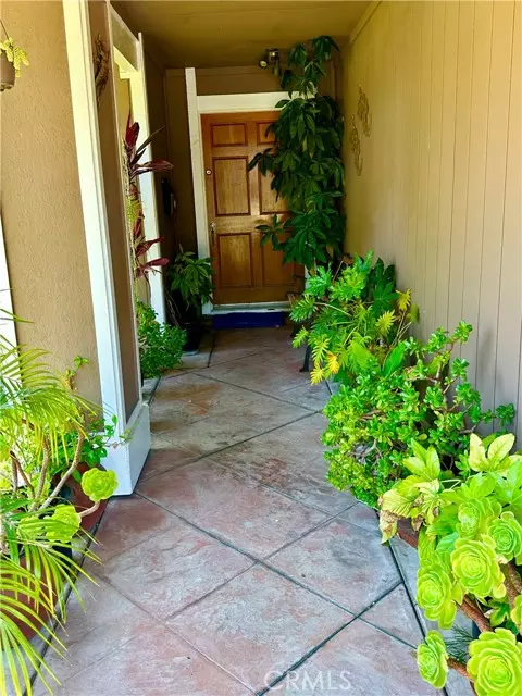 Santa Ana, CA 92704,3210 S Center ST