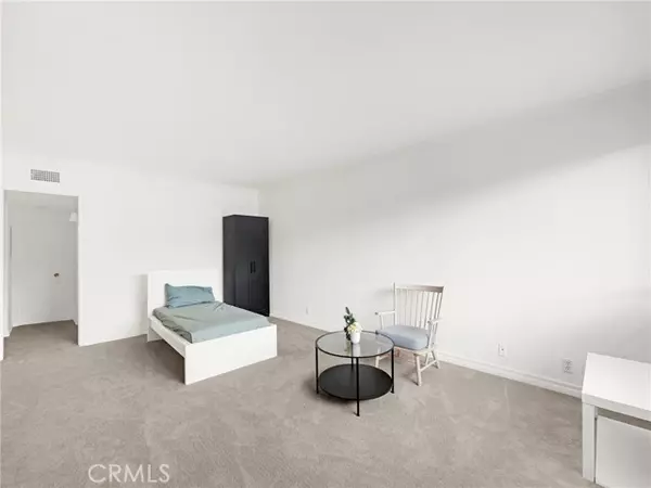 Burbank, CA 91506,525 S Shelton ST 205