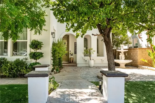 29125 Starwood PL, Saugus, CA 91390